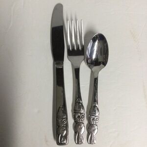 Oneida Community Stainless Kids 3pc Set Flatware Peter Rabbit Decorative Handles